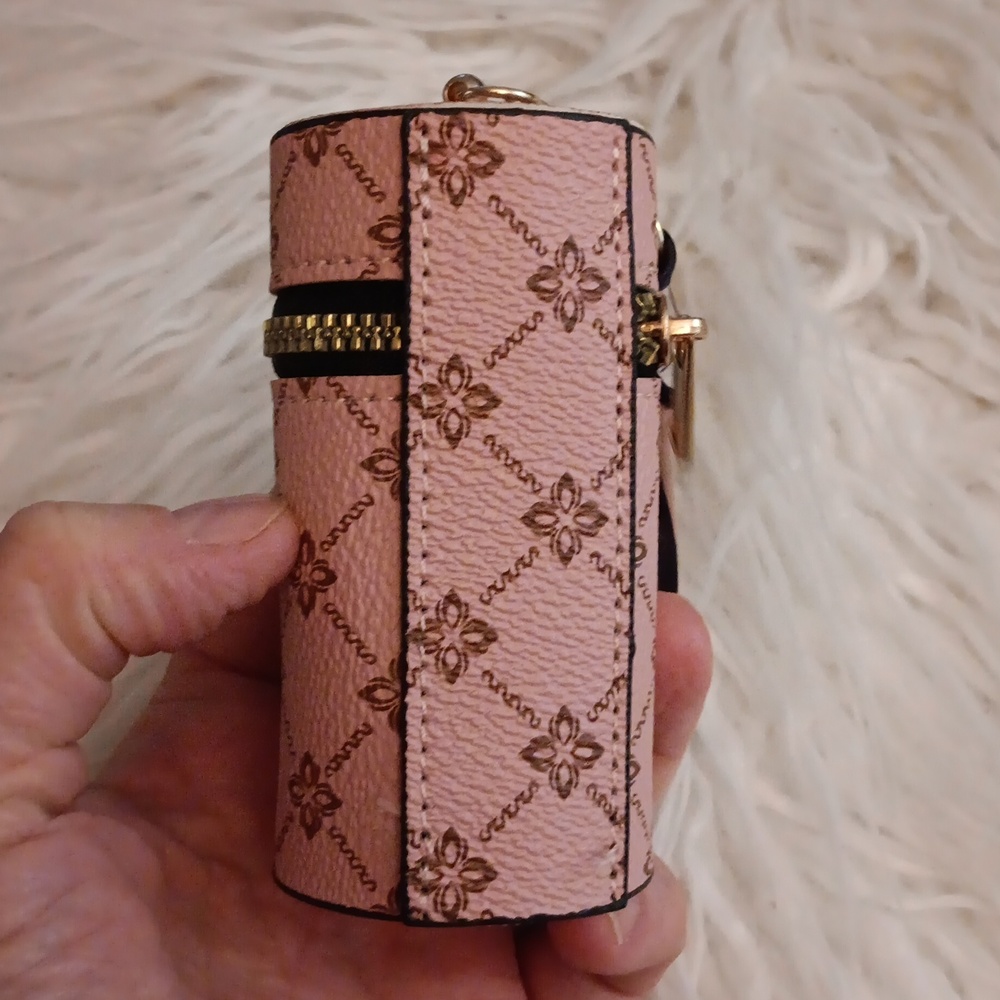 Fashionable Mini Bucket Bag- Keychain Pouch - Picture 5 of 5